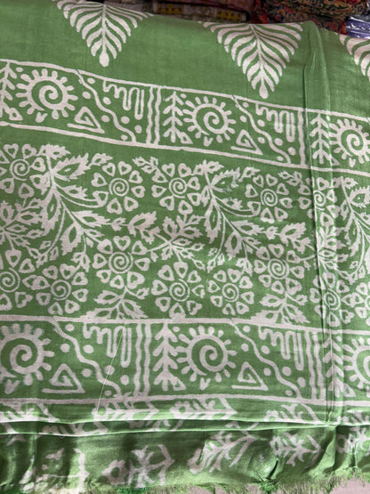 Semi Tussar Silk Saree with Traditional Batik Print | Elegant Ethnic Wear for Women Green