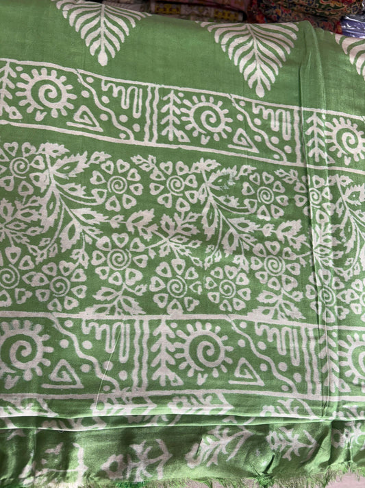 Semi Tussar Silk Saree with Traditional Batik Print | Elegant Ethnic Wear for Women Green
