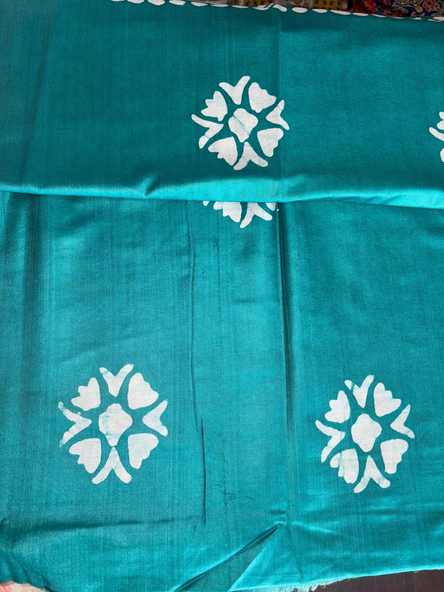 Batik Print Saree Semi Tussar Green