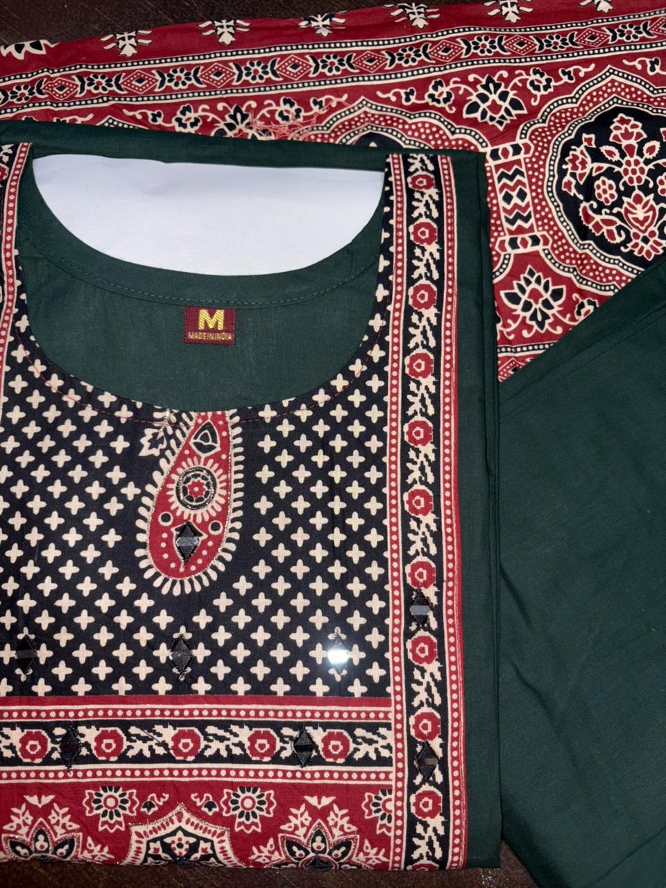 Green Color Elegant Kurta Pant with dupatta 100% Dabu Cotton