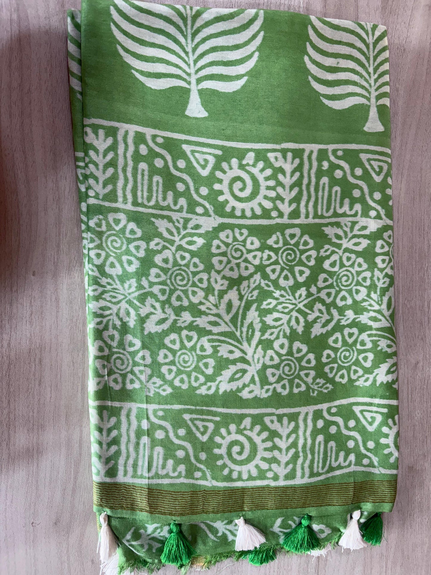 Semi Tussar Silk Saree with Traditional Batik Print | Elegant Ethnic Wear for Women Green